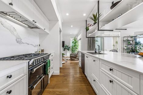 Photo of property in 15 Landmark Terrace, Orewa, 0931