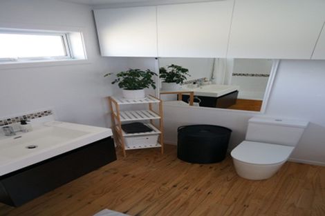 Photo of property in 1/248 Birkdale Road, Birkdale, Auckland, 0626