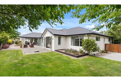 Photo of property in 7 Cairnbrae Drive, Prebbleton, 7604