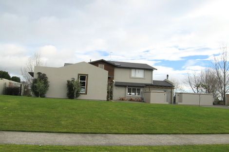 Photo of property in 39 Cashmere Drive, Fitzherbert, Palmerston North, 4410