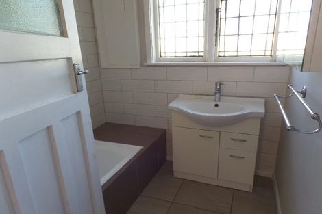 Photo of property in 80 Somerfield Street, Somerfield, Christchurch, 8024