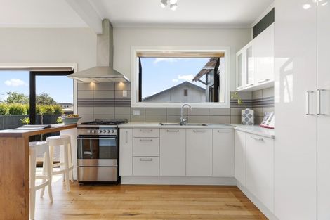 Photo of property in 55 Cambridge Terrace, Papatoetoe, Auckland, 2025