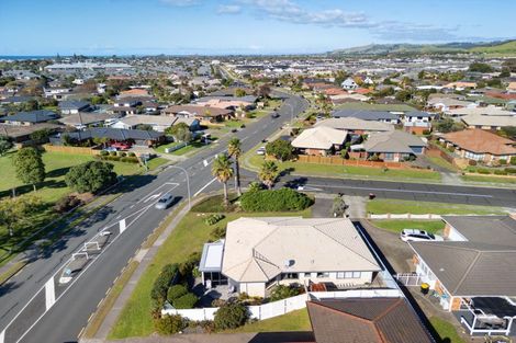Photo of property in 2 Lotus Avenue, Mount Maunganui, 3116