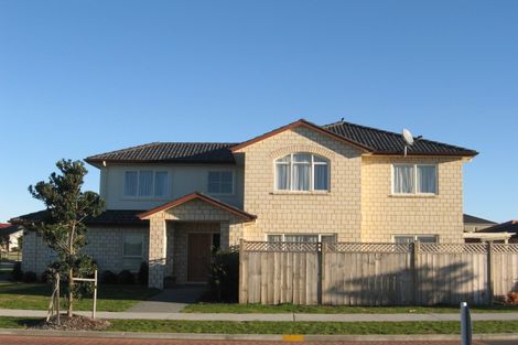 Photo of property in 10 Turnberry Drive, Wattle Downs, Auckland, 2103