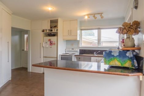 Photo of property in 2 Lakeview Place, Whakatane, 3120
