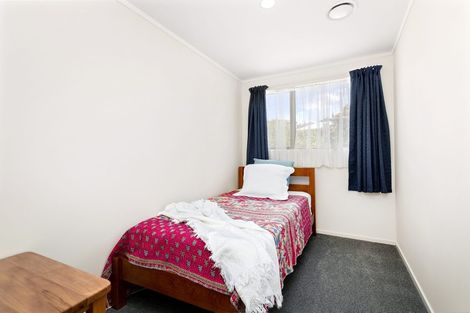 Photo of property in 10a Park Avenue, Tawa, Wellington, 5028