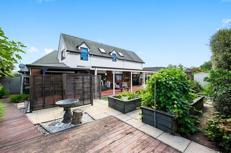 Photo of property in 6 Fencourt Place, Rototuna North, Hamilton, 3210