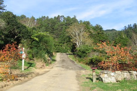 Photo of property in 126 Kamahi Street, Stokes Valley, Lower Hutt, 5019