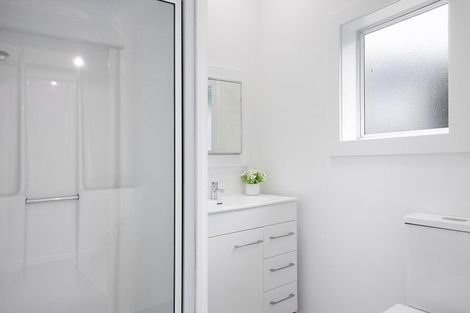 Photo of property in 132 Major Hornbrook Road, Mount Pleasant, Christchurch, 8081