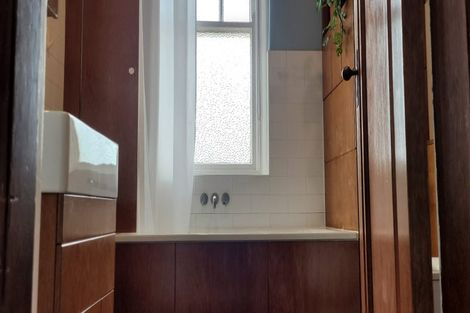 Photo of property in Blythswood Flats, 16/3 Aro Street, Aro Valley, Wellington, 6021