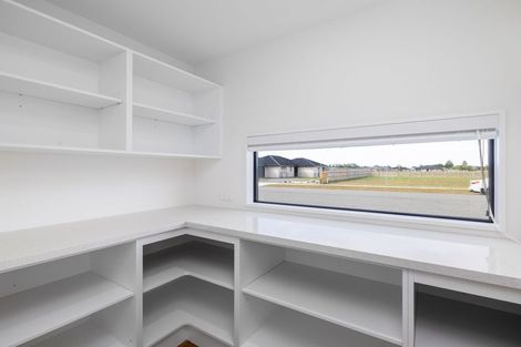 Photo of property in 29 Plover Avenue, Amberley, 7410