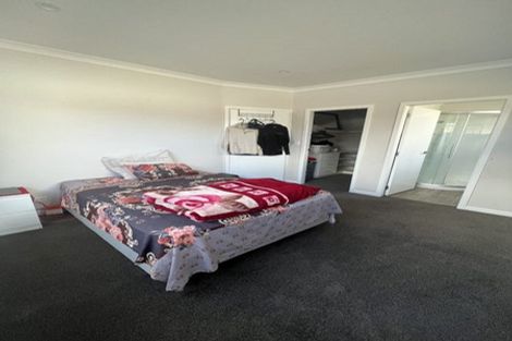 Photo of property in 10 Poulson Grove, Trentham, Upper Hutt, 5018