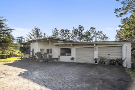 Photo of property in 1 Whitford Park Road, Whitford, Howick, 2571