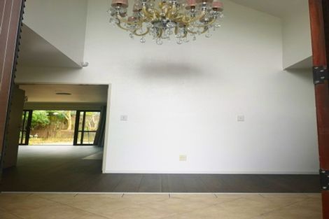 Photo of property in 18 Hampervale Place, Flat Bush, Auckland, 2016