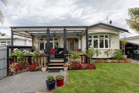 Photo of property in 174 Kennedy Road, Marewa, Napier, 4110
