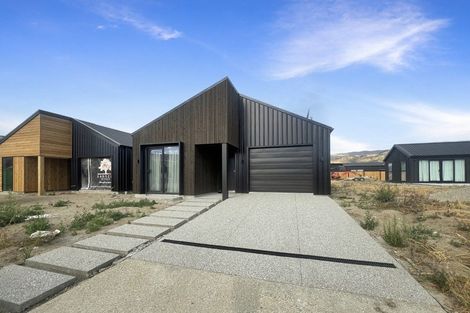 Photo of property in 12 Dotterel Lane, Cromwell, 9310