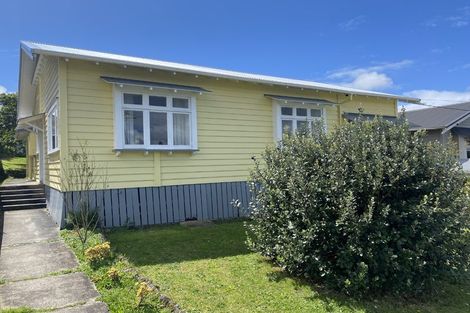 Photo of property in 5 Seaview Road, Whangarei, 0110