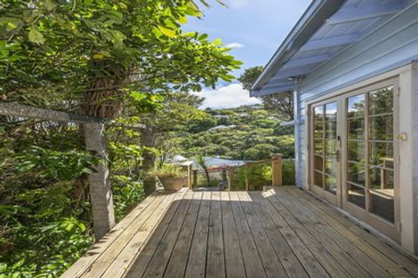 Photo of property in 9 Albemarle Road, Northland, Wellington, 6012