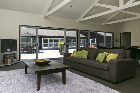 Photo of property in 7 Winnie Close, Acacia Bay, Taupo, 3330