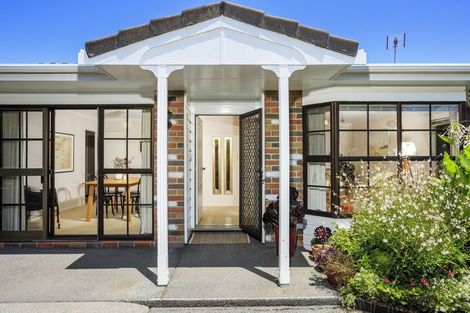 Photo of property in 2/53 Francis Street, Hauraki, Auckland, 0622