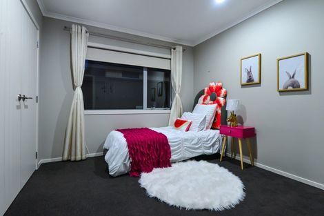 Photo of property in 12 Allgood Place, Rototuna North, Hamilton, 3210