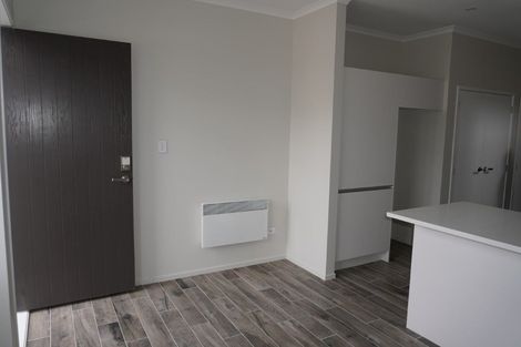 Photo of property in 16 Wai Place, Westgate, Auckland, 0614