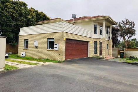 Photo of property in 1c Moore Street, Hillcrest, Auckland, 0627