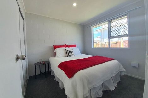 Photo of property in 1/42 Kenderdine Road, Papatoetoe, Auckland, 2025