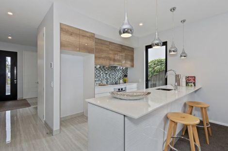 Photo of property in 32a Hewitts Road, Merivale, Christchurch, 8014