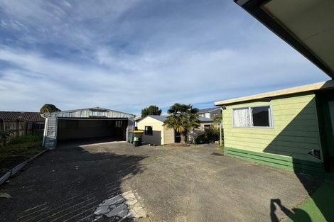 Photo of property in 33 Hyperion Drive, Randwick Park, Auckland, 2105