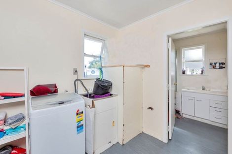 Photo of property in 12 Igloo Place, Red Hill, Papakura, 2110