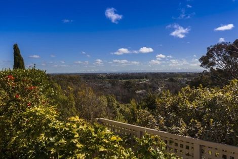 Photo of property in 6 Lucknow Place, Cashmere, Christchurch, 8022