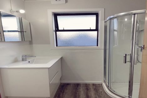 Photo of property in 2/104 Forrest Hill Road, Forrest Hill, Auckland, 0620