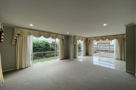 Photo of property in 32 Kaseng Place, East Tamaki Heights, Auckland, 2016
