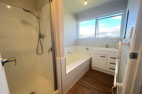 Photo of property in 3 Adel Place, Weymouth, Auckland, 2103