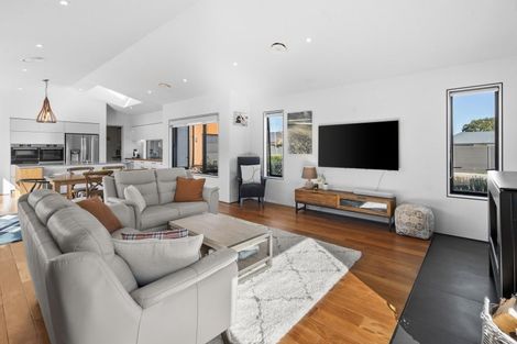 Photo of property in 20 Westwood Street, Greytown, 5712