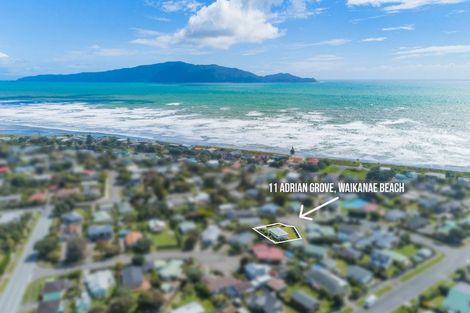 Photo of property in 11 Adrian Grove, Waikanae Beach, Waikanae, 5036