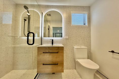 Photo of property in 2/14 Whiteleigh Avenue, Addington, Christchurch, 8024