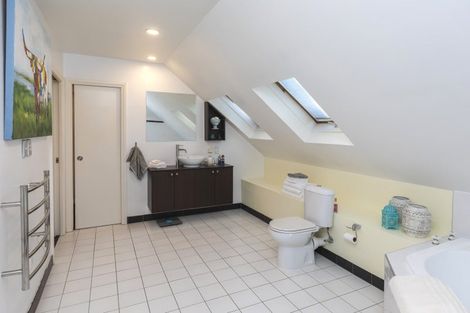 Photo of property in 30a Waiwetu Street, Fendalton, Christchurch, 8052