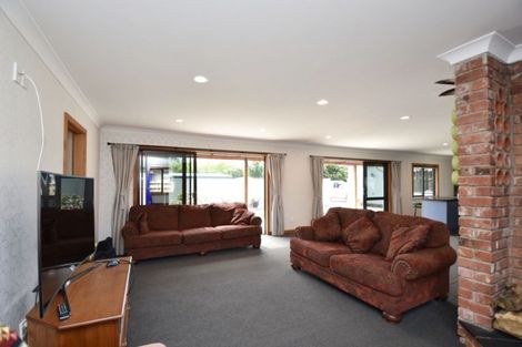 Photo of property in 2 Allan Street, Otatara, Invercargill, 9879