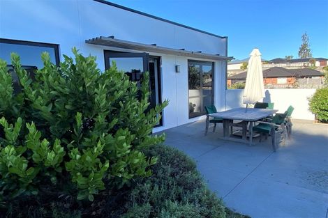 Photo of property in 82 Karamea Street, Whalers Gate, New Plymouth, 4310