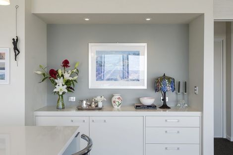 Photo of property in 243 Mount Pleasant Road, Mount Pleasant, Christchurch, 8081