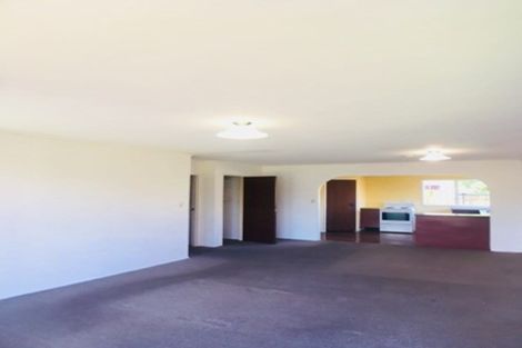 Photo of property in 3/7 Highland Park Drive, Highland Park, Auckland, 2010