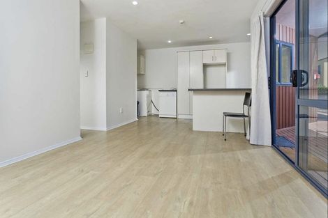 Photo of property in 23/3 The Avenue, Albany, Auckland, 0632