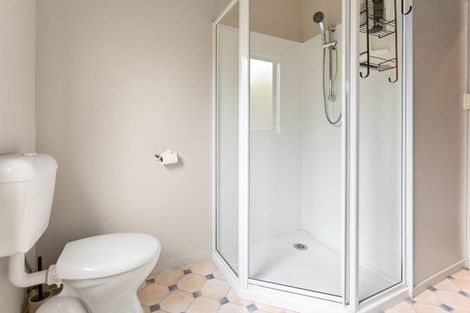 Photo of property in 15 The Crowsnest, Cooks Beach, Whitianga, 3591