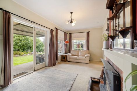 Photo of property in 5 Douglas Road, Amberley, 7410