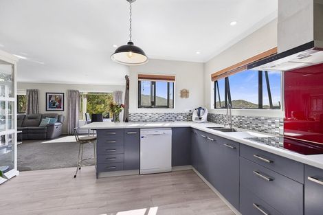 Photo of property in 29 Chartwell Drive, Crofton Downs, Wellington, 6035