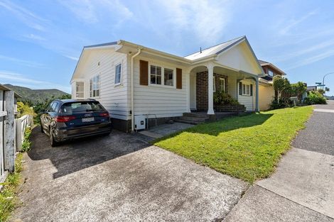 Photo of property in 24a Parklands Drive, Karori, Wellington, 6012