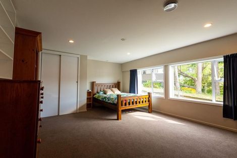 Photo of property in 11 Morgan Place, Tawa, Wellington, 5028