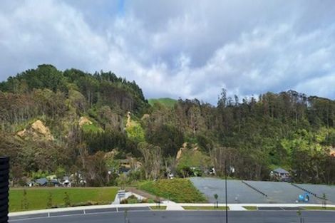 Photo of property in 44 Turtleback Avenue, Whitby, 5024